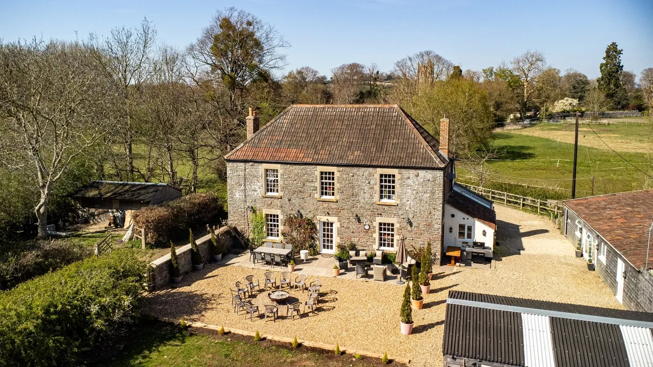 Stone Grange for 24 guests image 3